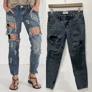 24 ONE TEASPOON Trashed Freebird Jeans